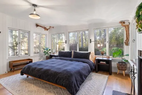 Grotto Grove A Private Poconos Cabin -Secluded Retreat w/ Firepit & Trail Access