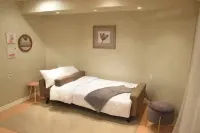 Spacious Basement Apt Open Concept wth Separate Entrance No Walls Dividing Rooms Hotels in Pickering