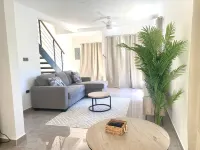 Charming 2-bedroom townhome with WiFi, fitness room in Runaway Bay