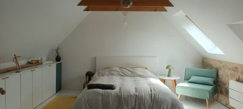 Breton coastal "penty" house - walking distance to the beach Hotels in Plouhinec