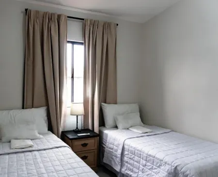 Spacious and modern 3 bedroom house with WiFi, Casa 57 San Miguel