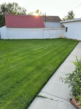 Family Getaway! Book this home w/ 3 bedrooms/8 beds near Park City!