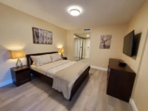 Charming Muskoka Getaway on Fairy Lake, Huntsville