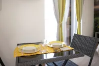 YELLOW STUDIO APARTMENT Hotels in Gragnano