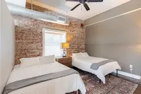 Luxury Downtown Indianapolis 1Br, Walk to Gainbridge, Convention Center