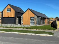 Brand New Large Modern House in Christchurch close to all amenities Hotels in Marshland