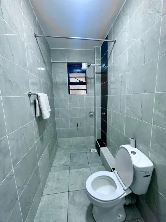 Winnie's Cosy One Bedroom Apartment Отели в г. Тика