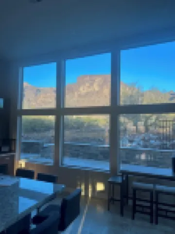Spacious 5 bed/5 bath house at Superstition Mountains. Hiking. Pool. Spa. Views!