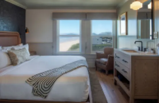 Sylvia Beach Hotel
