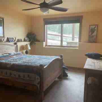 Amazing View Mountain Home - Private Neighborhood Rooms