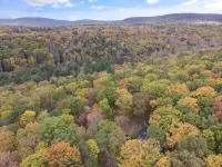 Grotto Grove A Private Poconos Cabin -Secluded Retreat w/ Firepit & Trail Access Các khách sạn ở Canadensis