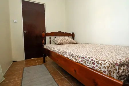 Beach Nearby with views for family Отели в г. Анс-Лавуа