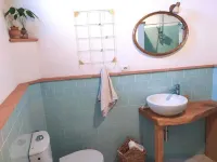 Relaxation in the Tuscan countryside between vineyards and cities of art