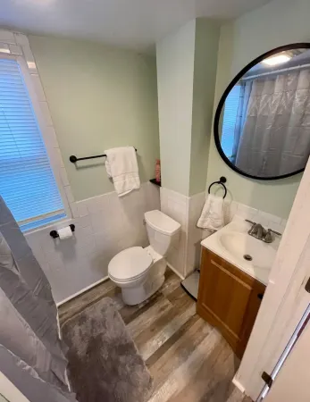 Cozy 1-bedroom apartment with WiFi, AC peaceful Lackawanna.