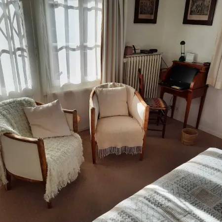 Bright, family-friendly apartment just outside Villars!