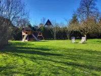 Peace and quiet and the Baltic Sea so close :) Hotels in Kropelin