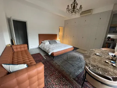 Loue Beau Studio Tout Confort en Plein Centre de Monaco