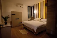 Modern and secure 2-bedroom apartment in Antananarivo with AC, WiFi, jacuzzi Hotels in 