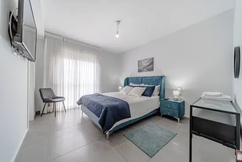 Beach vicinity, shopping G-level, parking. Near playground. Shabbat elevator Hotels in Ashkelon