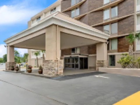 Comfort Inn University Hotels in Wilmington