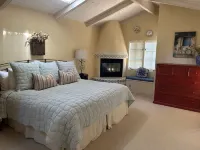 Charming Cottage in Carmel-by-the-Sea. Blocks from downtown and the beach!