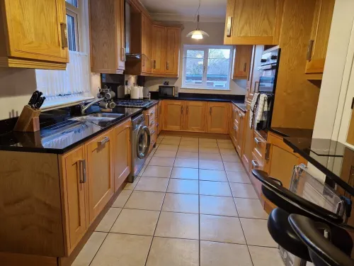 Decent rooms in Wakefield