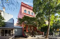 Medusa Hotel Sydney Hotels near Five Way Cellars
