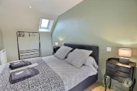 Maison de Ville Avec Jardin Privatif Hôtels à : Plancoët