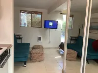 Cute Casita  in charming Palm Desert with WiFi, AC and Pool