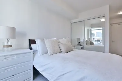 Stylish King West Condo | 2BR/2BA + Parking, Gym, Walk Everywhere Hotels in Fashion District