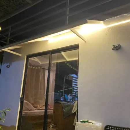 Jala Jala Casita Blanca Tiny House and Farm Stay with Mountain View and Pool