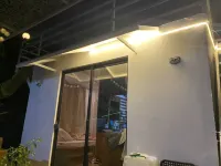 Jala Jala Casita Blanca Tiny House and Farm Stay with Mountain View and Pool