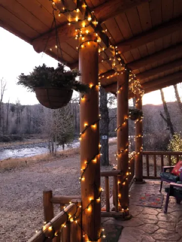 Private Riverfront Hygge Cabin