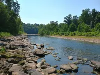 Creekside: Cozy 3-Bedroom Cabin on Loyalsock Creek – Fish, Hike, Kayak or Relax!