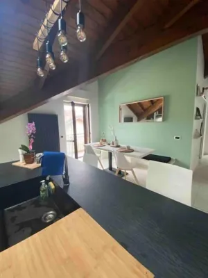 Open apartment space.In quiet residence 5 minutes from Malpensa. Hotels in Ferno