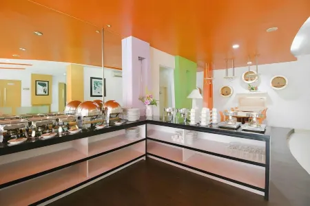 Sabrina Paninsula Отели в г. Marpoyan Damai