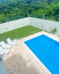 5 Star Villa Near Airport and Beaches - Private Pools