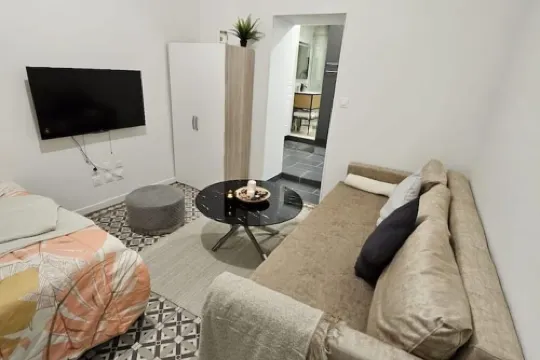 7-Apartment for 4 People - Reims