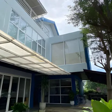 Grand Mahoni Hotel Отели в г. Банда Асех