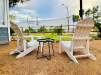 The Stay on Main/Modern Cottage/1 mi. to Old Town!