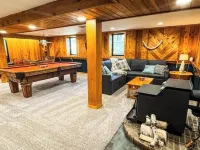YOUR HOME-pooltable-playset-sauna โรงแรมในวิลมาร์