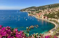 Elegant, bright apartment