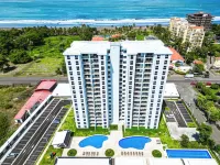 2-bedroom condo in phenomenal Jacó with AC, WiFi, fitness room