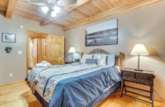 Spacious Home in Helen w/ Porch & Balcony!