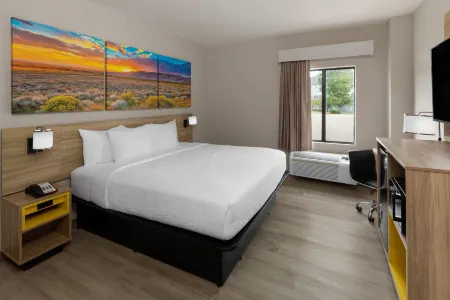 Days Inn by Wyndham Tulsa Central