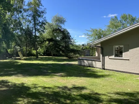 "Kia" - 80m from the Sea Отели в г. Гедсер