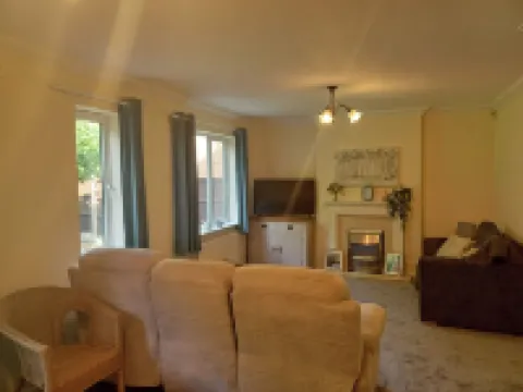 3ベッド ハウス - 5人宿泊可能 - ペット可 - 駐車場あり ユートクセターのホテル