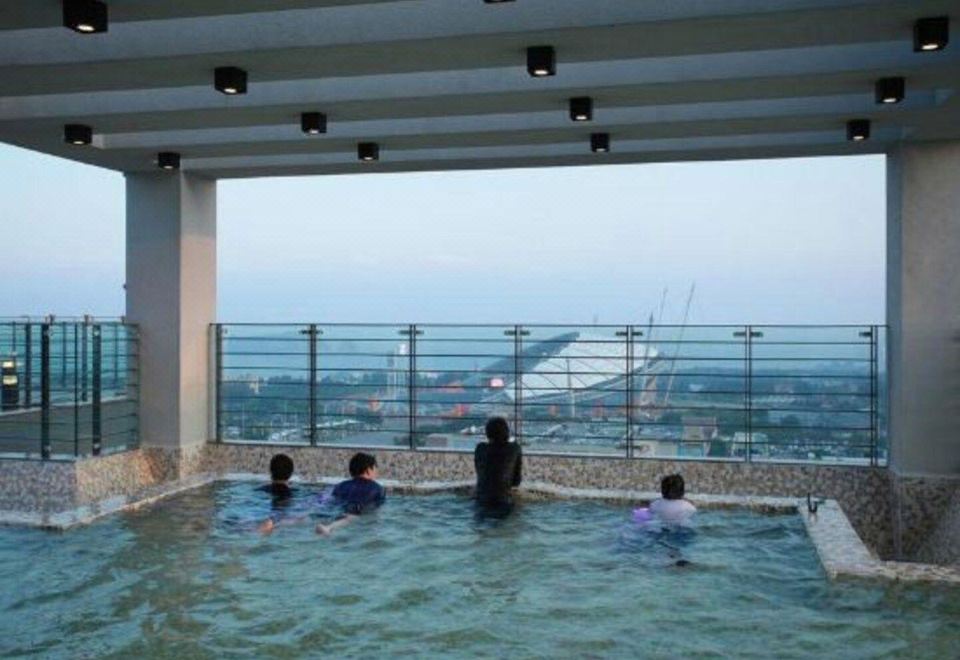 Vistacay Hotel World Cup Over view