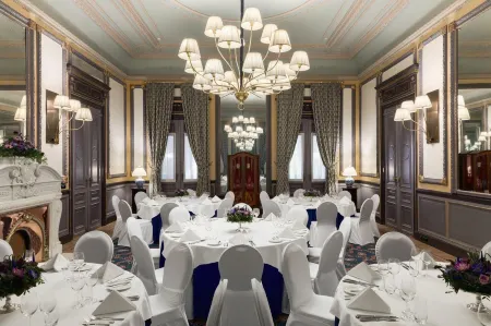 Hotel des Indes Menteng Отели рядом с достопримечательностью «Национальный монумент (Монас)»