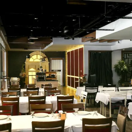 La Flora House Hotel